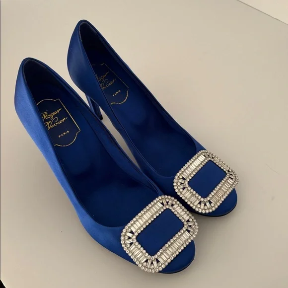 Roger Vivier High Heeled Blue Satin Pumps with Crystal Buckle Size 38 (7.5) - Picture 9 of 12